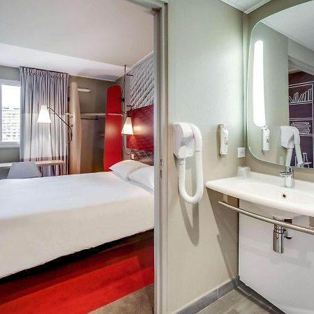 Отель Ibis Orleans Centre Gare Экстерьер фото