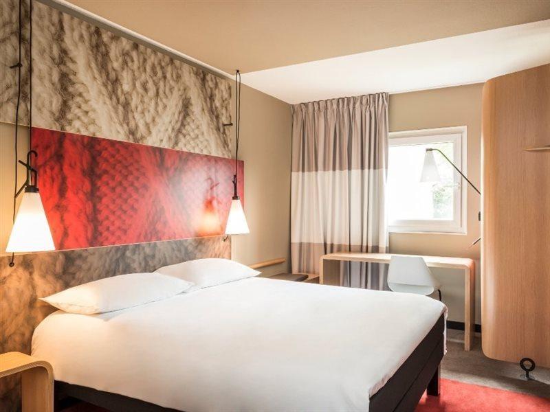 Отель Ibis Orleans Centre Gare Экстерьер фото